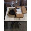 Image 1 : 2 BOXES OF WELDING TIPS AND CONNECTORS