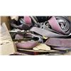 Image 8 : BOX OF LOAD STRAPS AND 2 CAR RAMPS