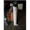 Image 1 : ROLL OF METALLIC VINYL MATERIAL APPROX 57 INCHES WIDE