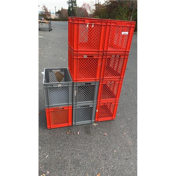 10 STACKING CRATES