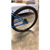 Image 3 : PINK/BLUE MOVELLO BIKE