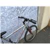 Image 3 : GREY SUPERCYCLE BIKE