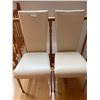 Image 1 : Beige Modern Quality 38H Chairs