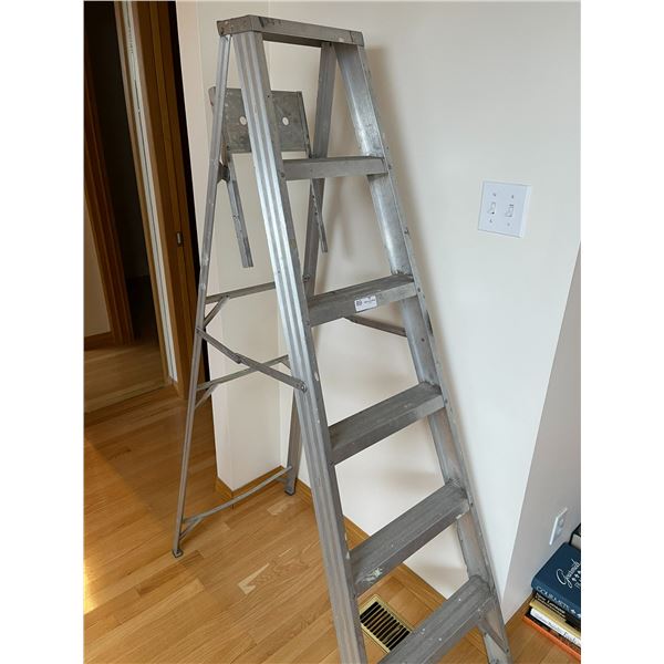 6Ft Aluminum Ladder