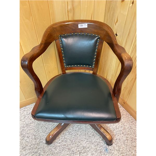 Oak Office Chair Beck Auctions Inc.