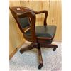Image 2 : Oak Office Chair