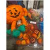 Image 1 : Halloween Decor