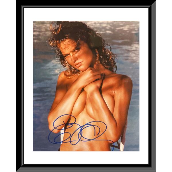 Eva Herzigov‡ Signed Photo