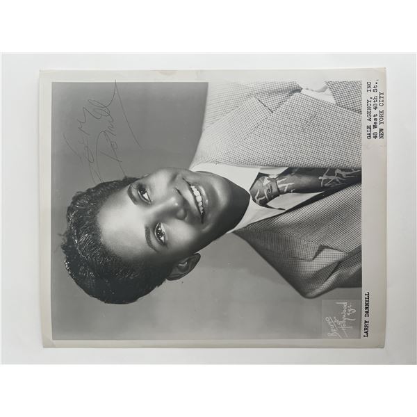 Larry Darnell signed photo