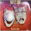 Image 1 : Motley Crue Theatre Of Pain signed album
