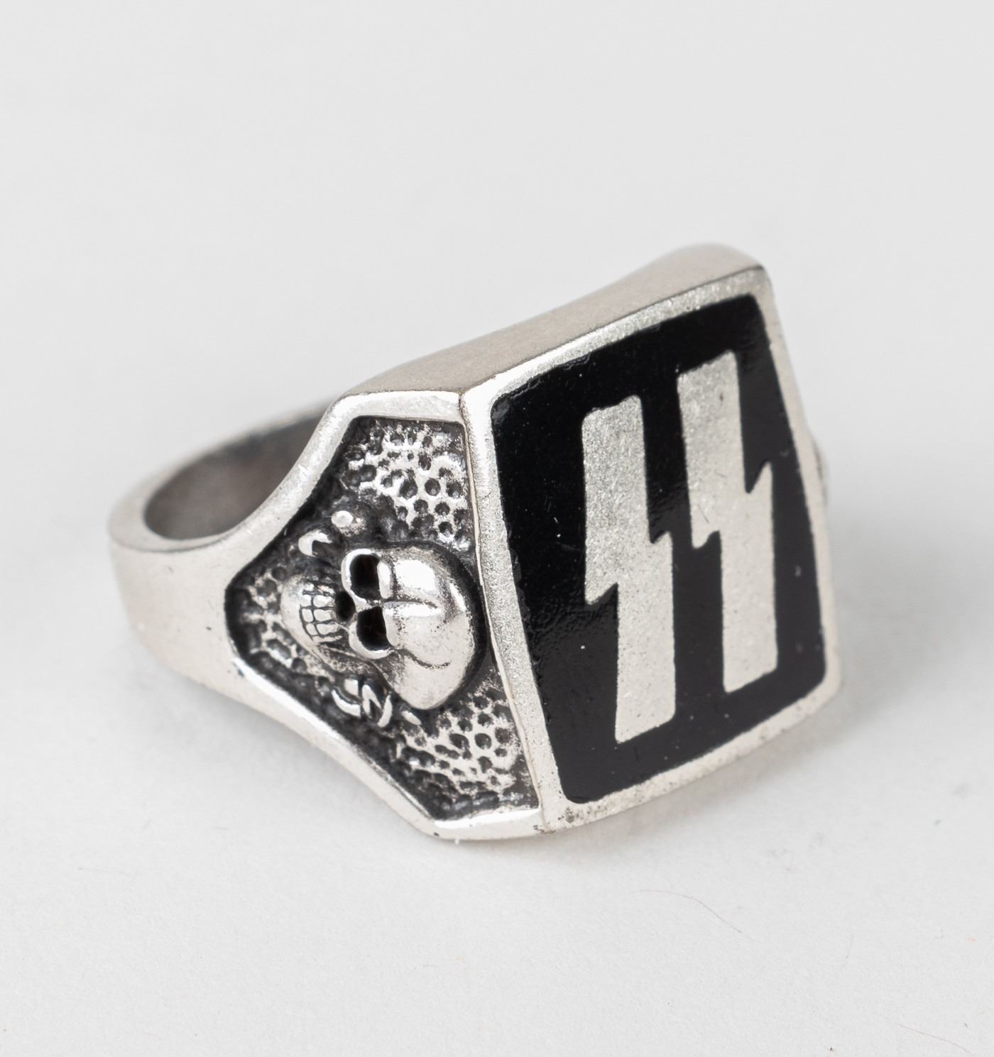 WAFFENSS RUNES RING