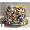 Image 1 : LARGE BAG OF ASSORTED LEGO PIECES