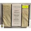 Image 1 : NEW QUEEN SIZE MICROFIBER SHEET SET WITH 12" DEEP