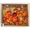 Image 1 : ESTATE VINTAGE ORANGE GLASS GRAPES NEED