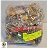 Image 1 : LARGE BAG OF ESTATE VINTAGE MIX JEWELRY-ESTATE