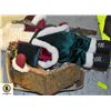 Image 1 : FLAT OF CHRISTMAS ITEMS