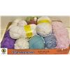 Image 1 : FLAT OF ASSORTED YARN