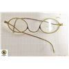 Image 1 : ANTIQUE SPECTACLES