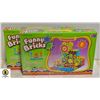 Image 1 : 2 BUNDLES OF FUNNY BRICKS TOYS,BATTERY OPERATED