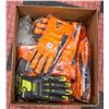 Image 1 : BOX OF ASSORTED WORKGLOVES