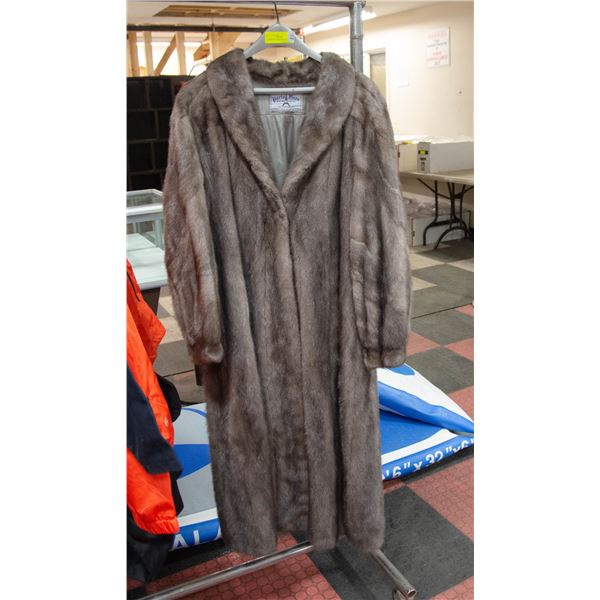 PARIS FURS LADIES MEDIUM