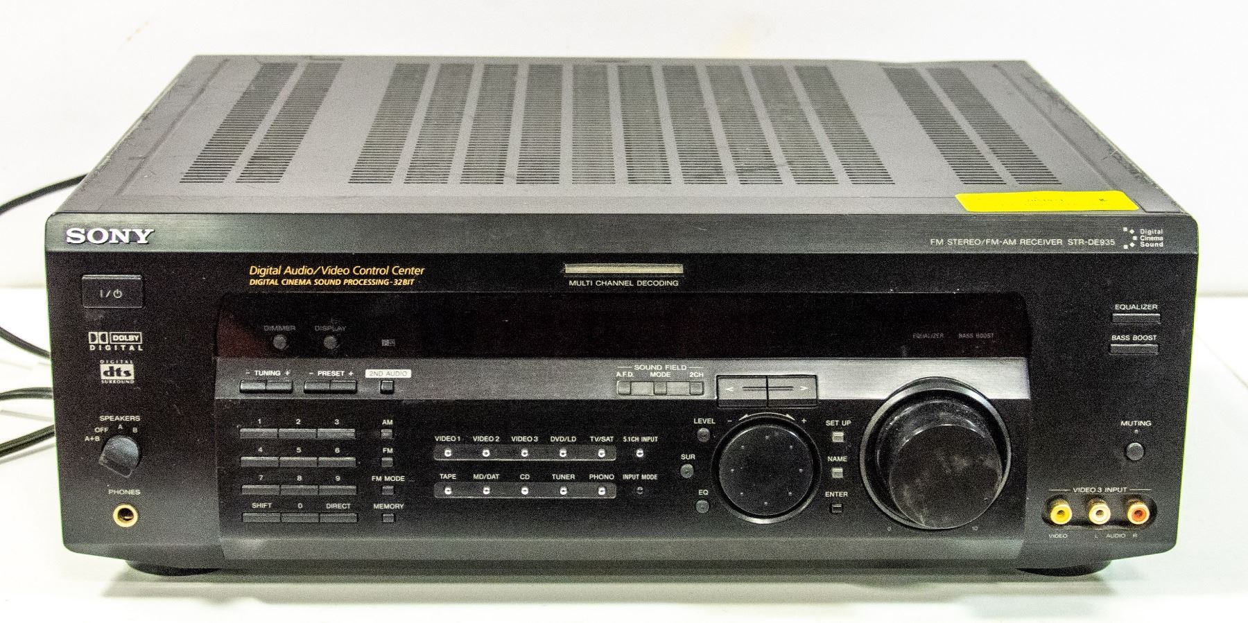 SONY FM-AM RECEIVER STR-DE935