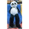 Image 1 : 4FT PANDA STUFFED ANIMAL