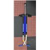 Image 1 : BLUE/WHITE/BLACK POGO STICK, TESTED