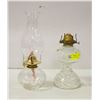 Image 1 : SET OF 2 VINTAGE OIL LAMPS