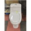 Image 1 : NEW BIANCO DUAL FLUSH WHITE PORCELAIN TOILET