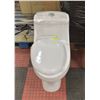Image 1 : NEW BIANCO DUAL FLUSH WHITE PORCELAIN TOILET