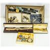Image 1 : BOX WITH VARIOUS VINTAGE WATCHES AND PIECES