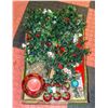 Image 1 : FLAT OF CHRISTMAS DECORATIONS + MORE
