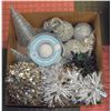 Image 1 : BOX WITH CHRISTMAS DECOR INCL. 3 SILVER TREES,