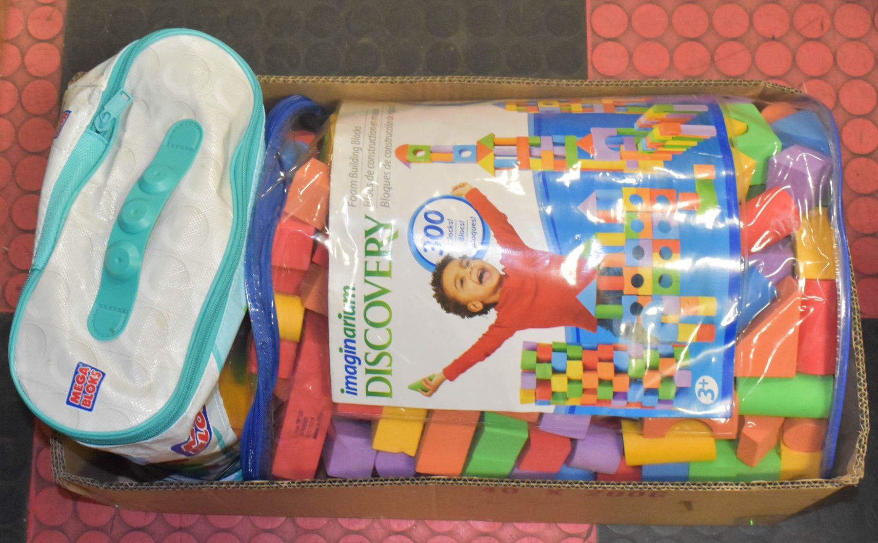 BOX WITH NEW IMAGINARIUM DISCOVERY 300-PC