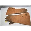 Image 1 : Vintage gold medal cowboy gloves