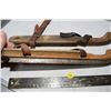 Image 2 : Antique wooden skates
