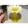 Image 2 : Uranium glass vase 5" tall