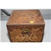 Image 1 : Antique folk art pine box