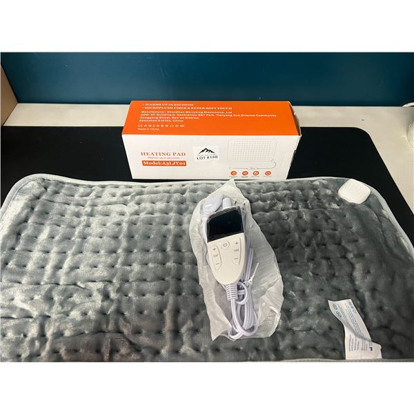 Lot of 1 Heating Pad