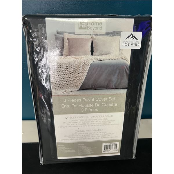 Lot of 1 HomeBeyond 3pc Duvet Cover Set (Black) - Queen Size