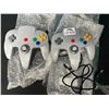 Image 1 : Lot of 2 Controllers for Nintendo 64 (Grey)
