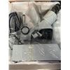 Image 2 : Lot of 1 Stereo Microscope