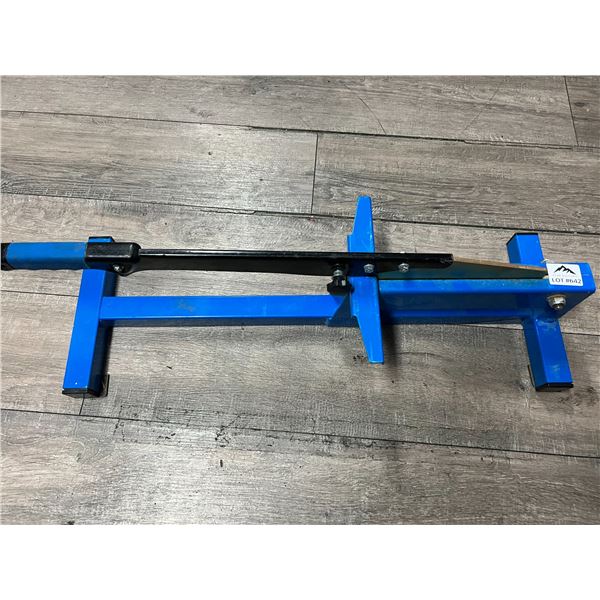 Lot of 1 Flooring/Tile Cutter (*Used/as is)