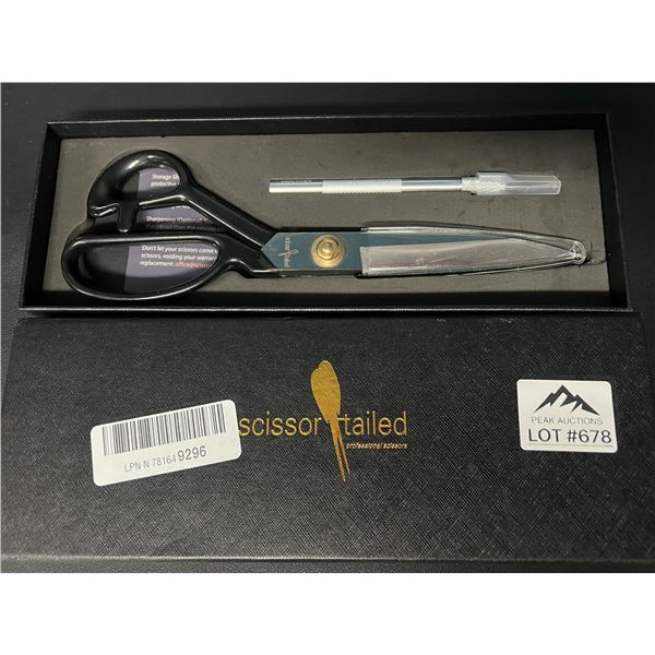 Lot of 1 Professional Tailors Scissors