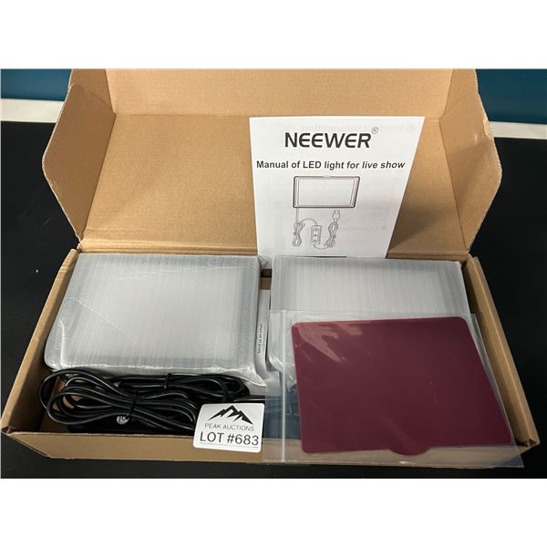 Lot of 1 Neewer 2pack Dimmable 5600K USB Colorful Video Lighting Kit w/ Tripod