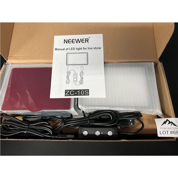 Lot of 1 Neewer 2pack Dimmable 5600K USB Colorful Video Lighting Kit w/ Tripod