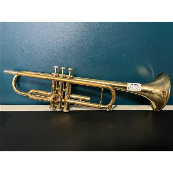 Lot of 1 Musical Trumpet (*Used/As Is)
