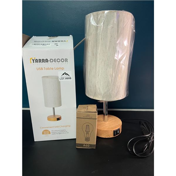 Lot of 1 USB Table Lamp w/ Bulb