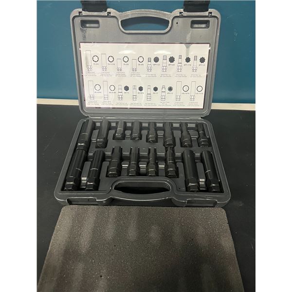 Lot of 1 Casoman 16PC SAE Metric Universal Locking Lug Nut Removal Master Key Set